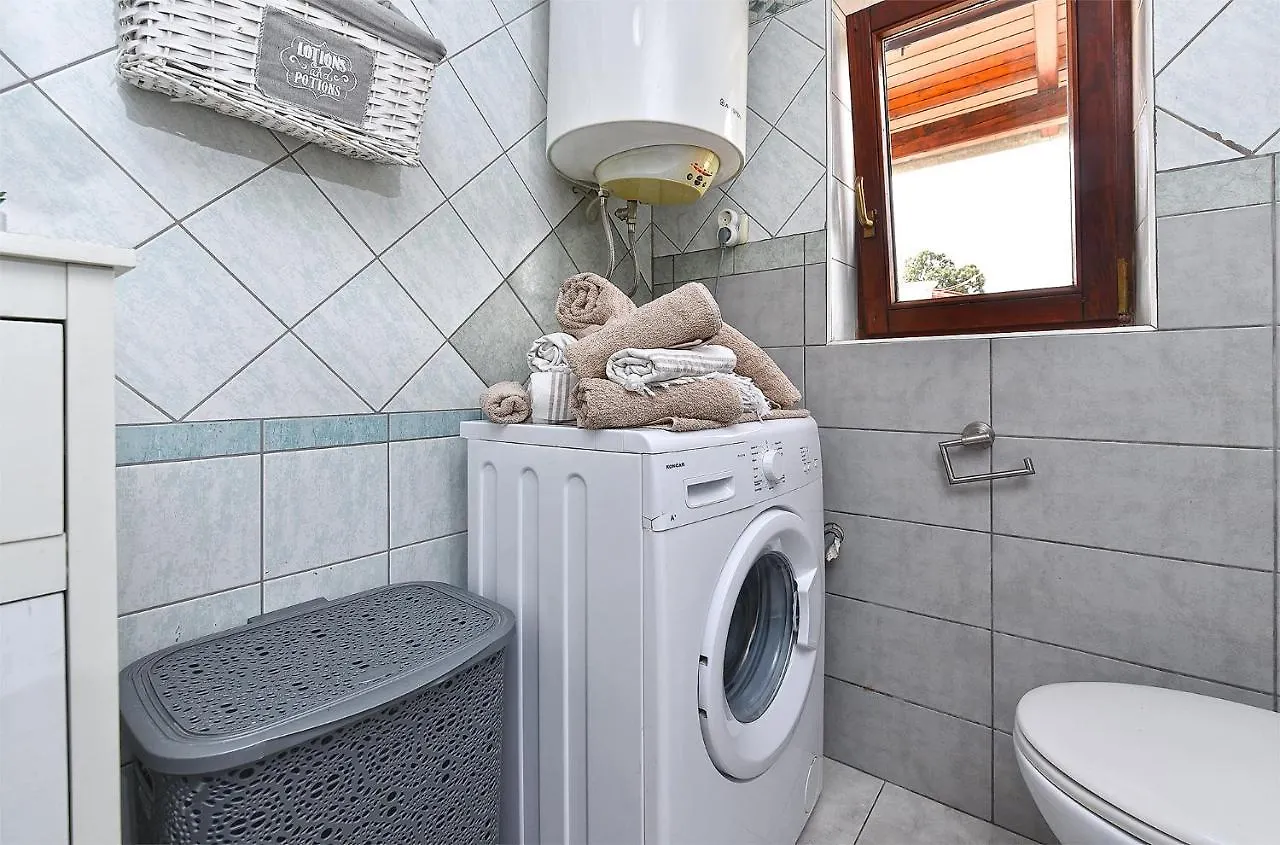Prázdninový dům Vila House Stinjan 2148 Pula